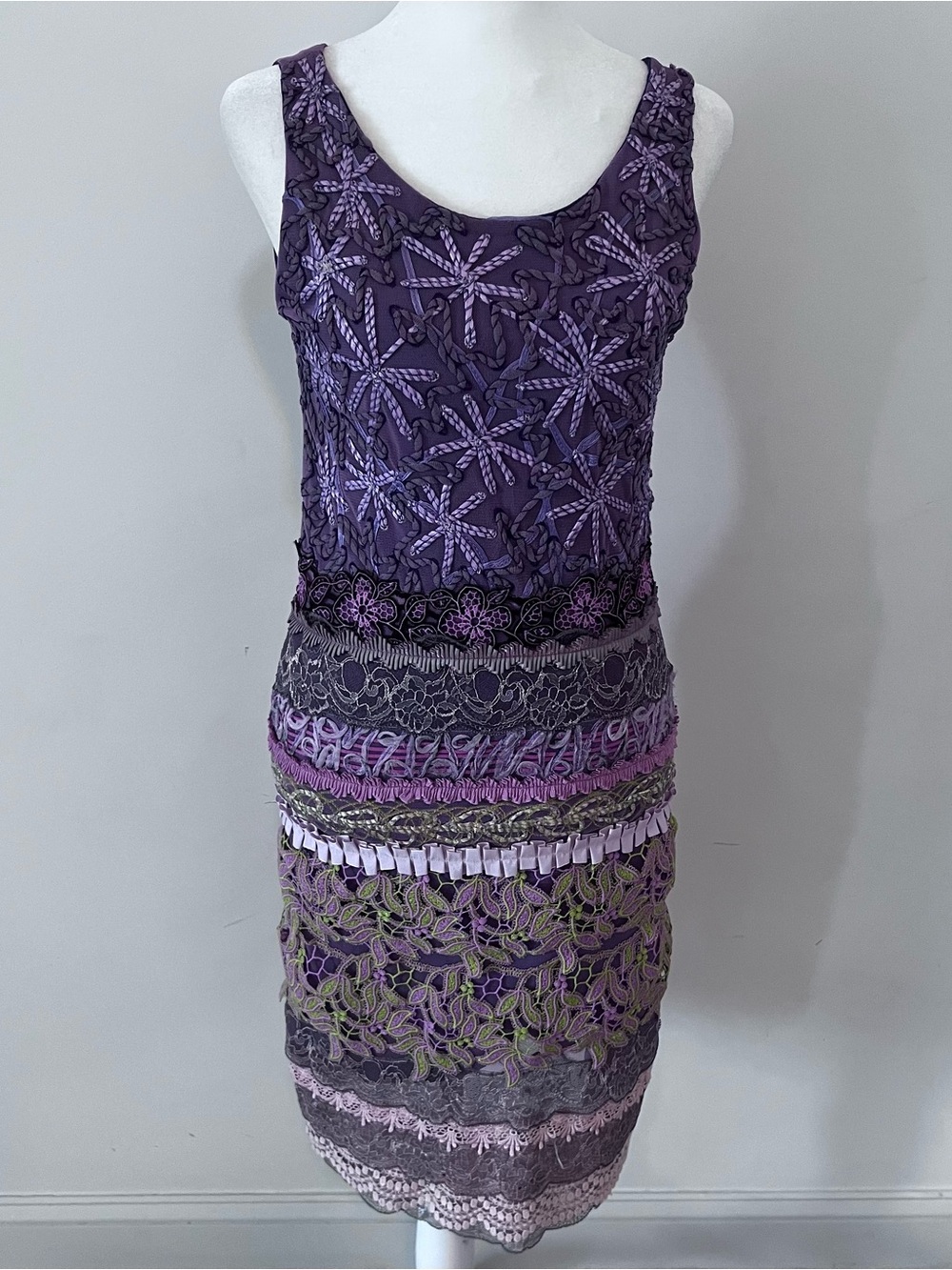 Save the Queen Multi Color Multi Fabric Purple Midi Sleeveless Dress Size Medium